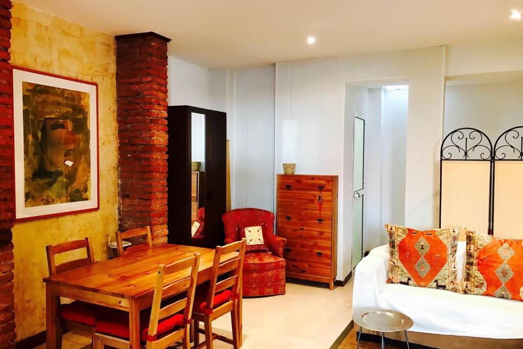 شقة Tgh Acogedor Loft En مالقة المظهر الخارجي الصورة